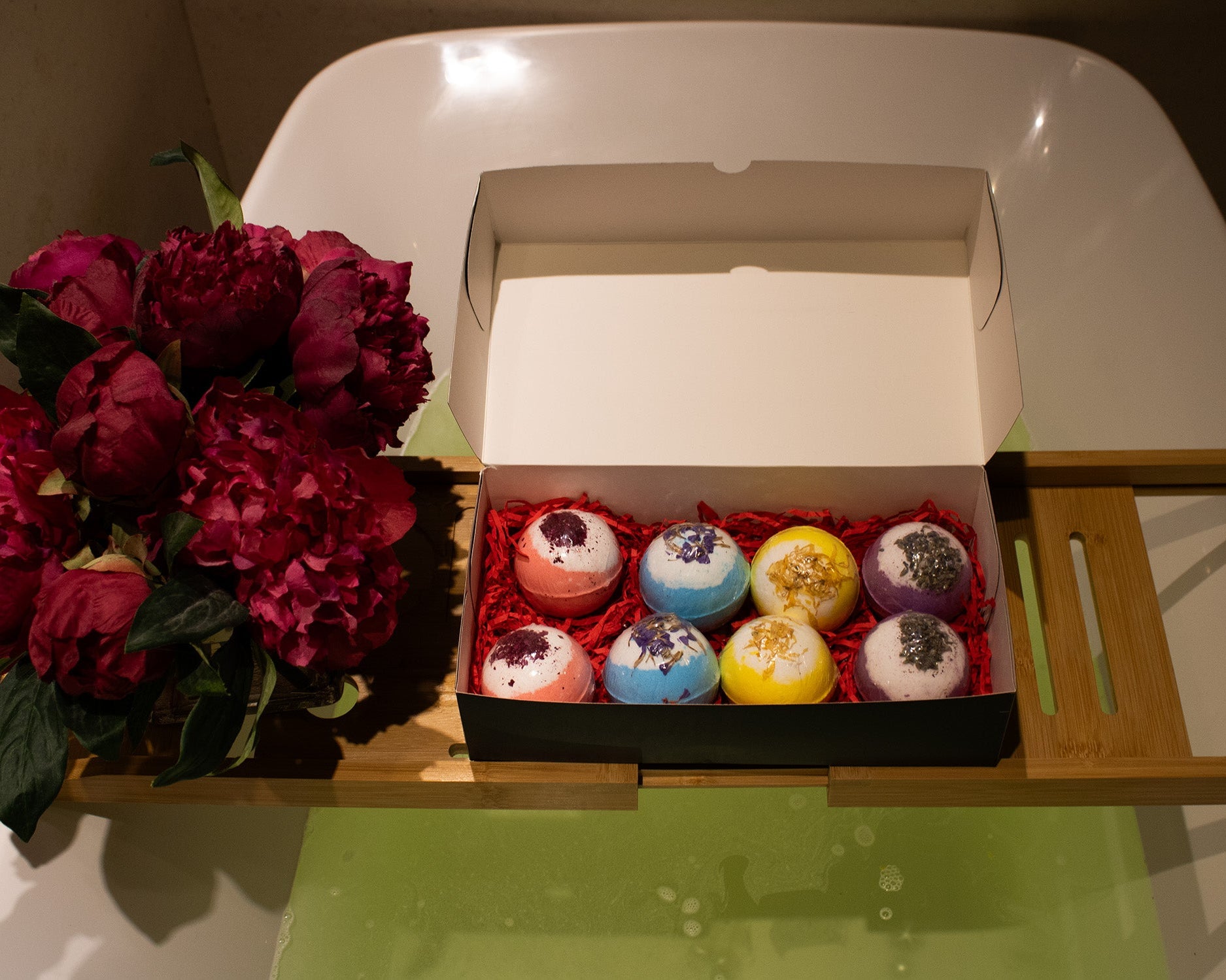 Organic Assorted Bath Bombs – 8 Pack